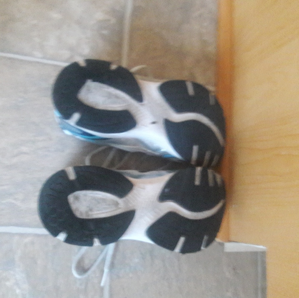 Shoes - Picture 2 of 2